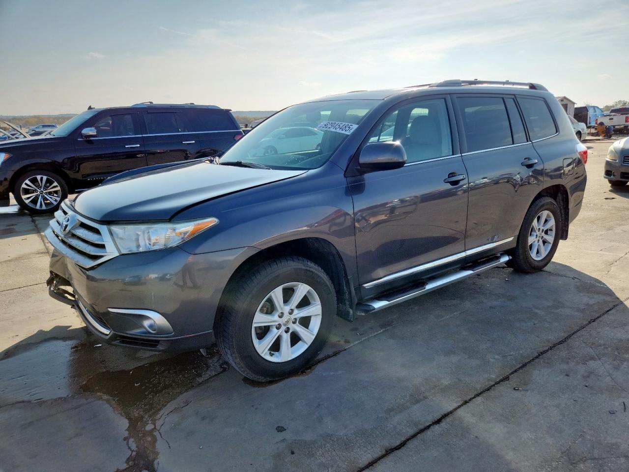 TOYOTA HIGHLANDER BASE