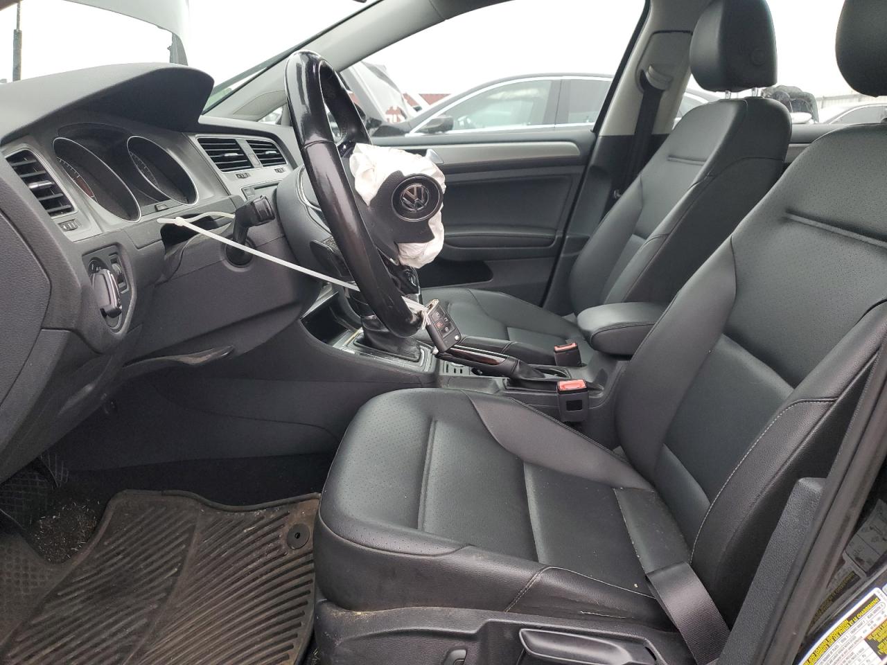 VOLKSWAGEN GOLF SPORTSVAN S