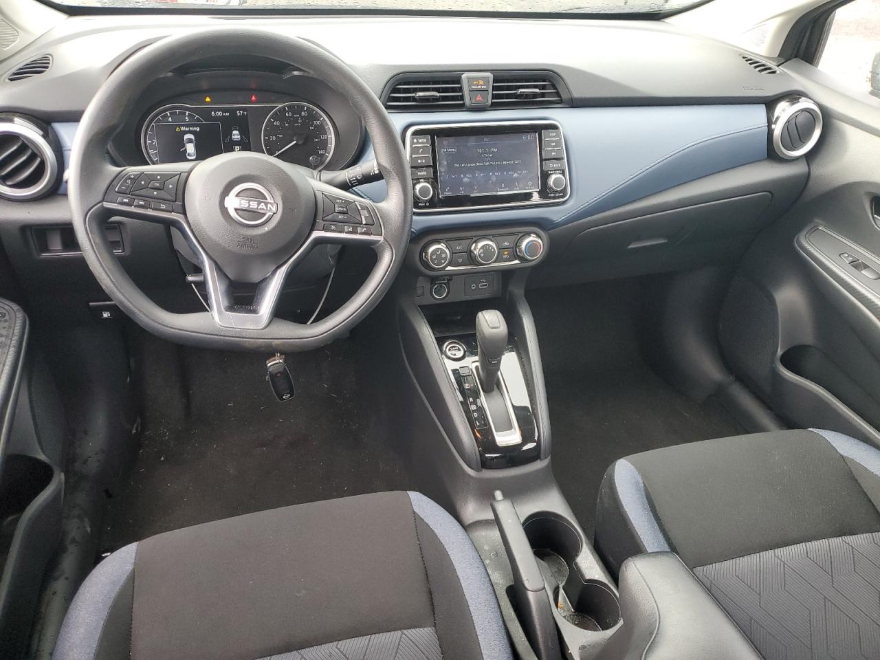 NISSAN VERSA SV