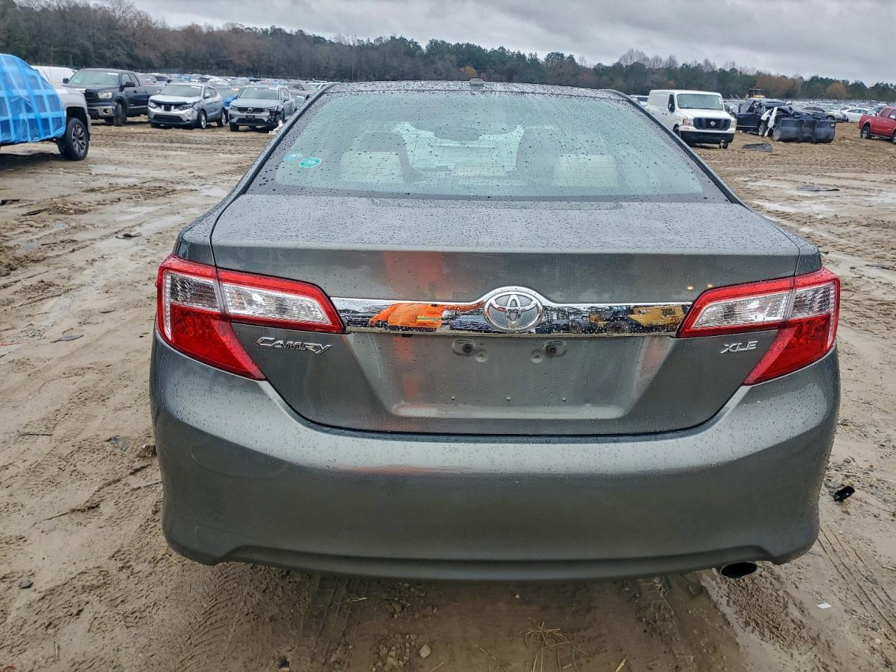 TOYOTA CAMRY L
