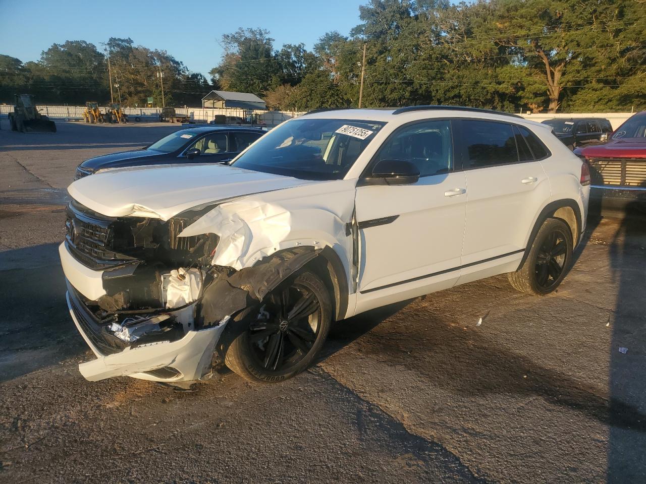 VOLKSWAGEN ATLAS CROSS SPORT SEL R-LINE