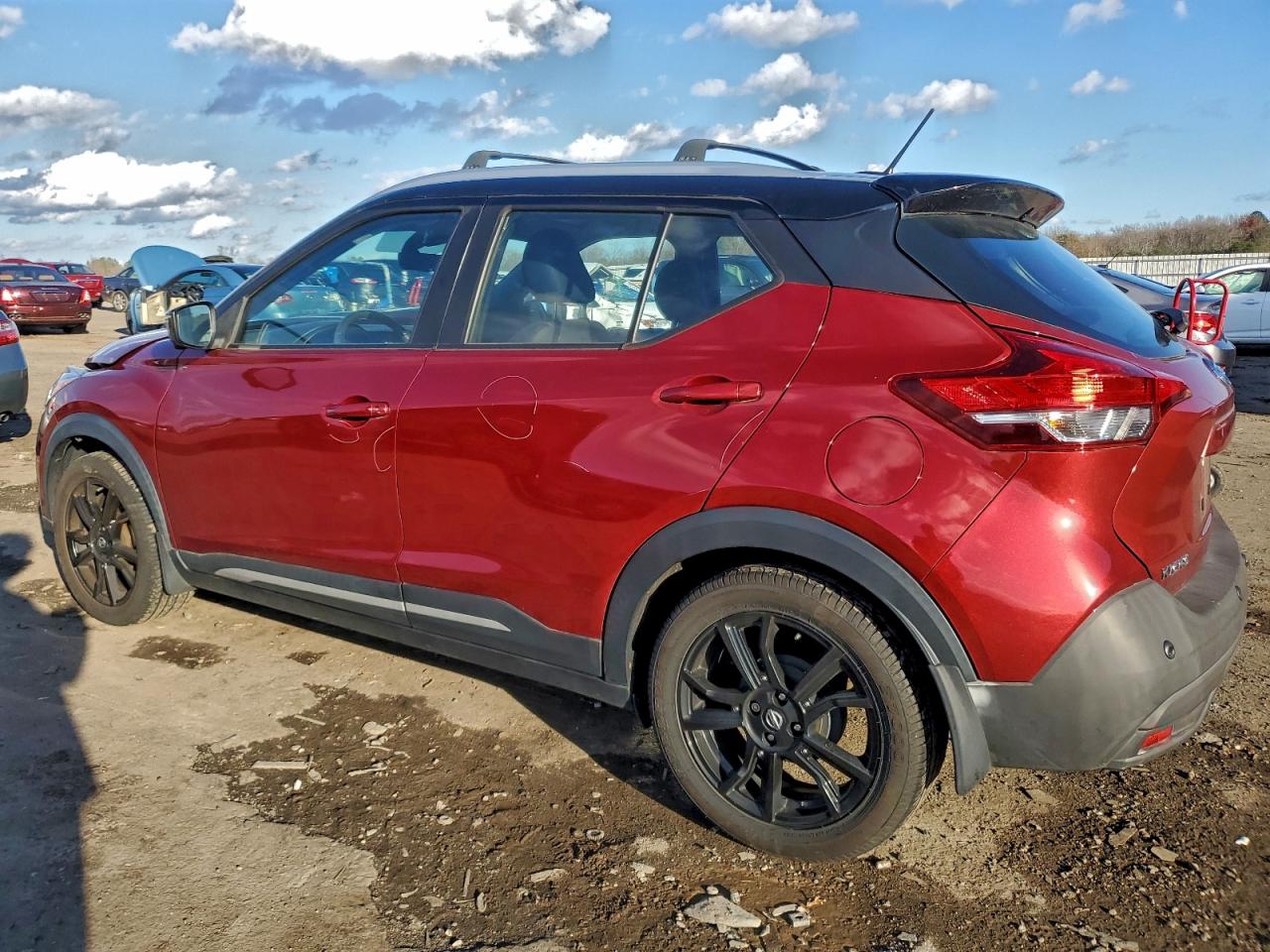 NISSAN KICKS SR