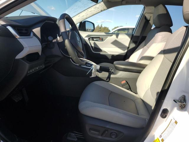 2025 TOYOTA RAV4 XLE #3284116580