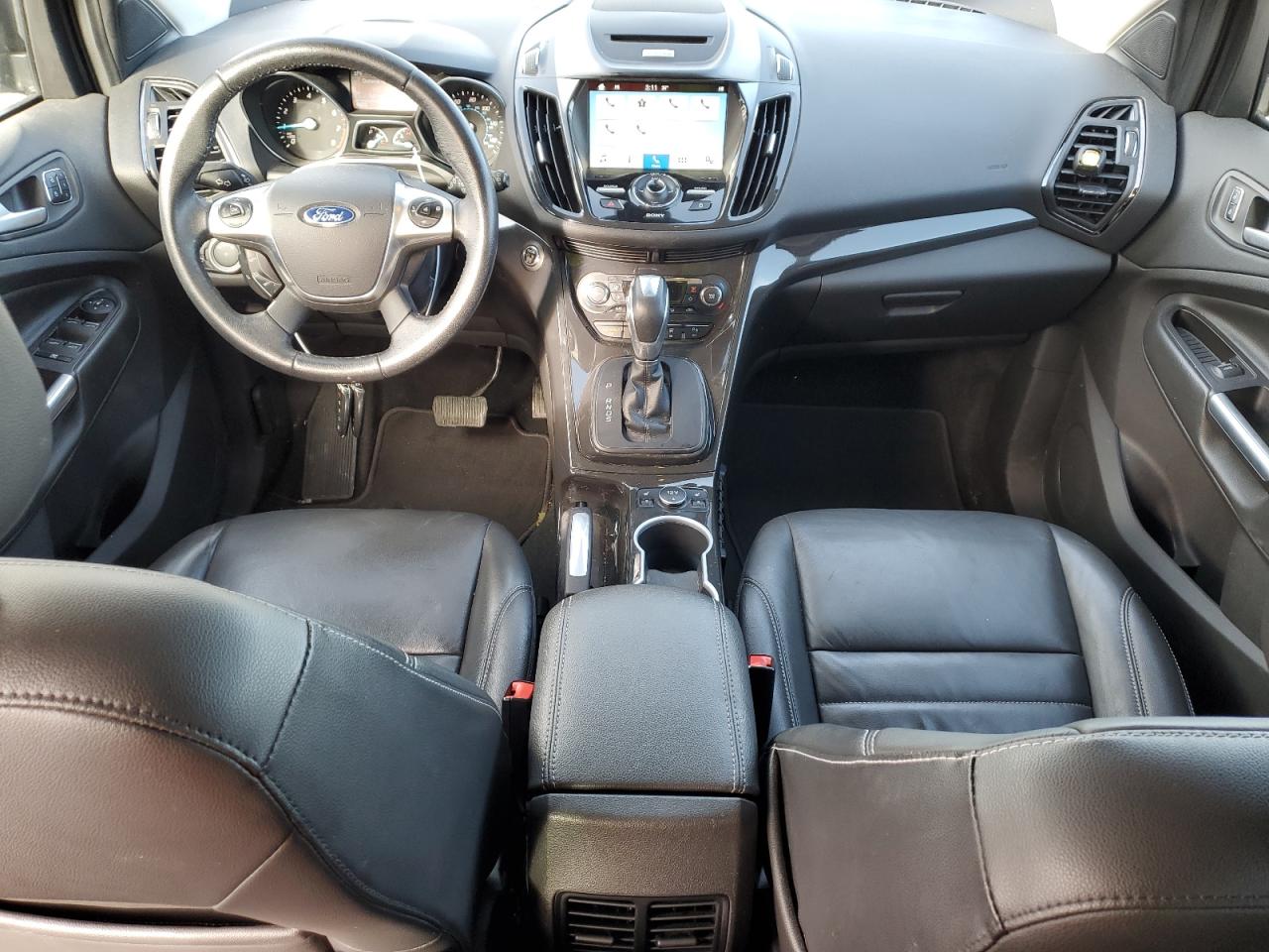 FORD ESCAPE TITANIUM