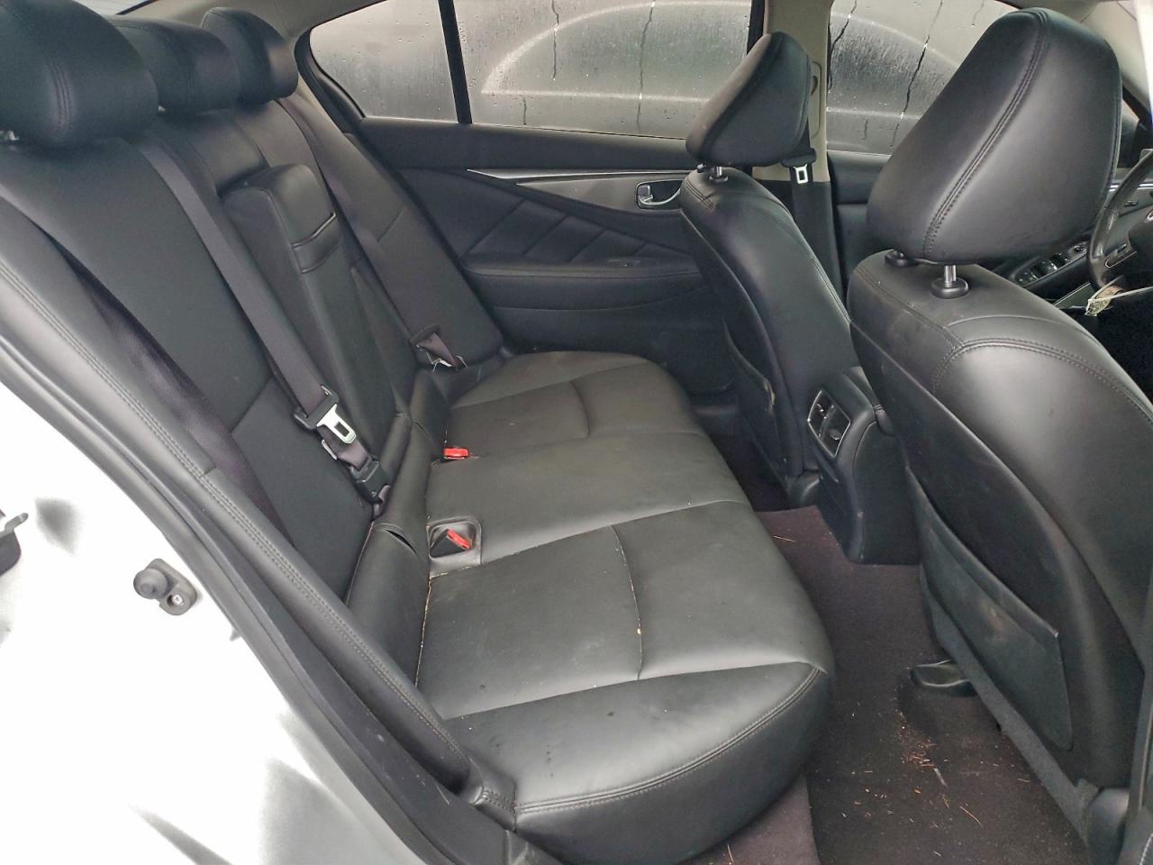 INFINITI Q50 PREMIUM