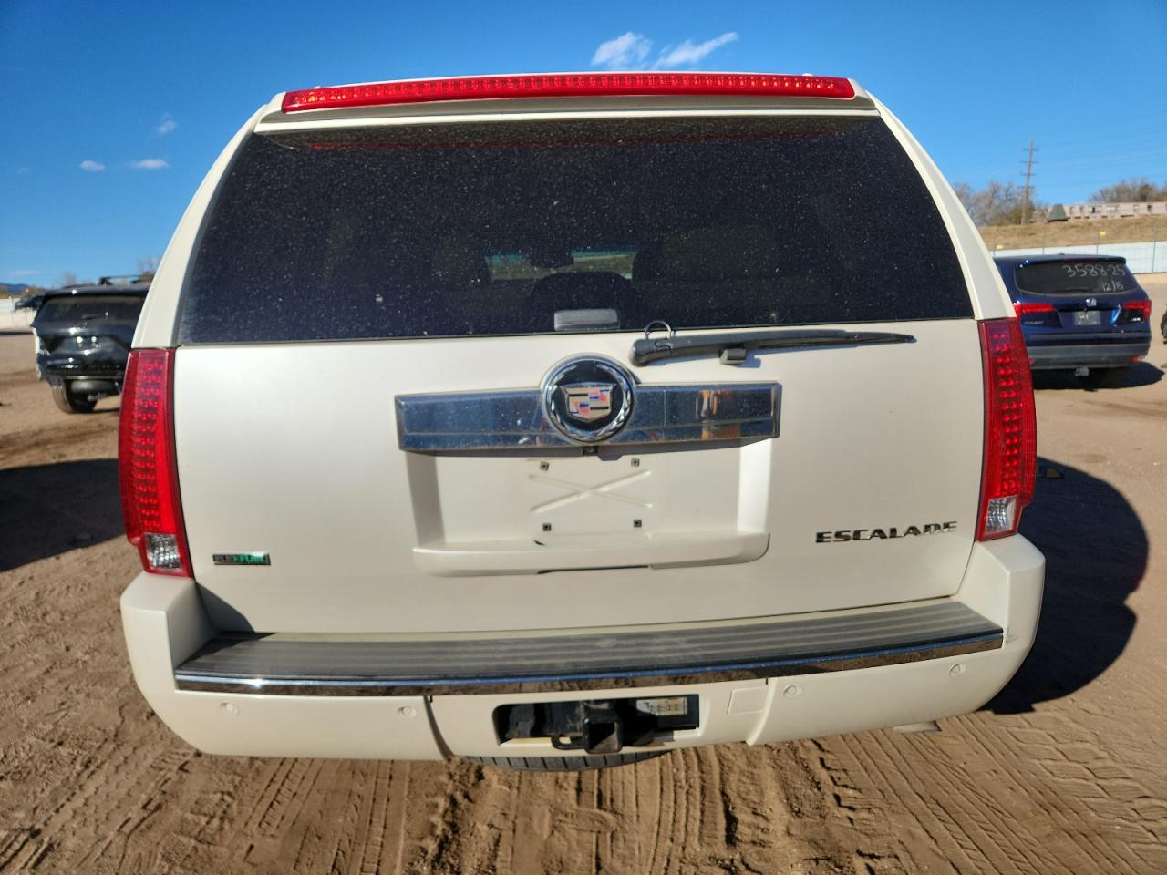 CADILLAC ESCALADE PREMIUM