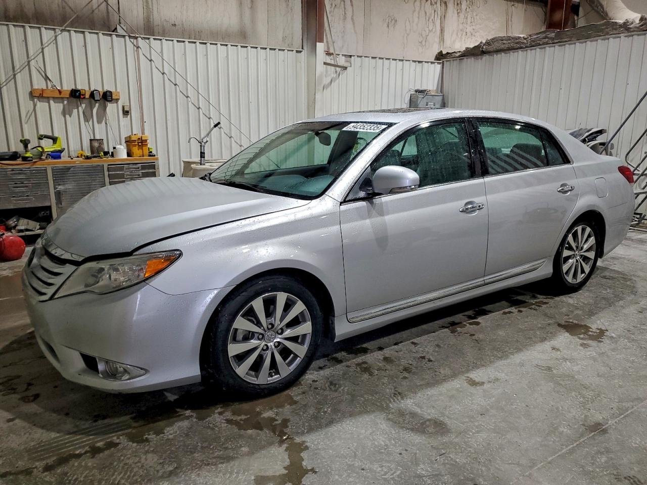 TOYOTA AVALON BASE