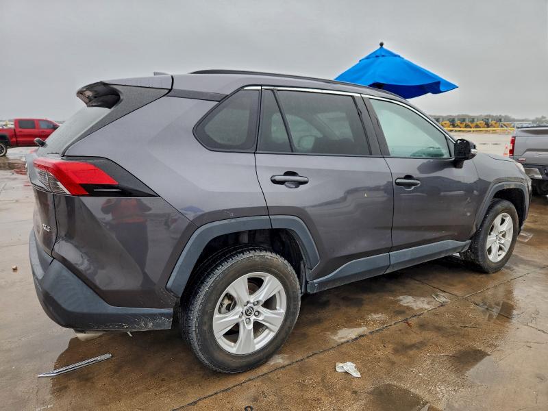 2021 TOYOTA RAV4 XLE #3303869702