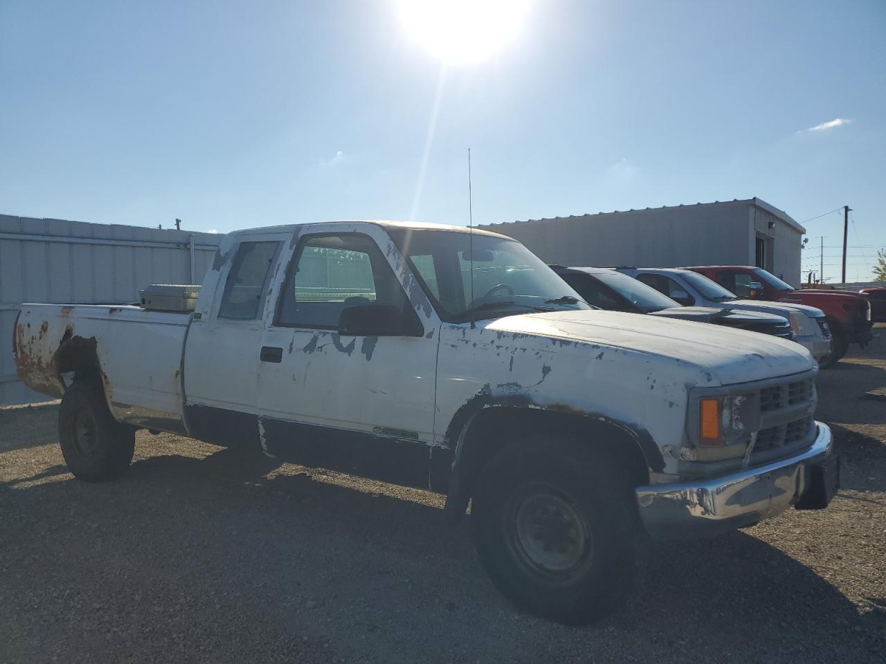 Lot #3302774342 1995 CHEVROLET GMT-400 C2