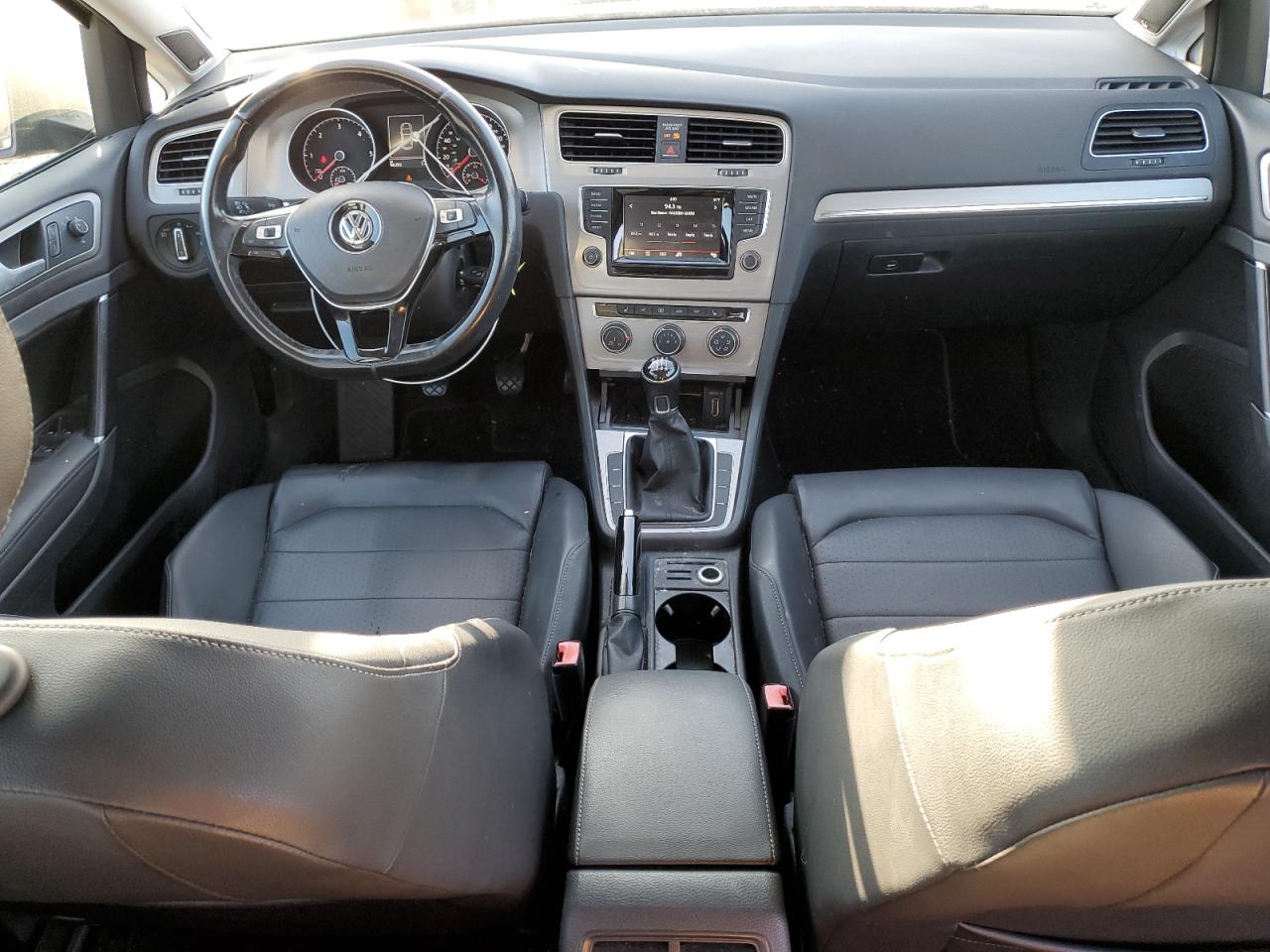 VOLKSWAGEN GOLF TDI