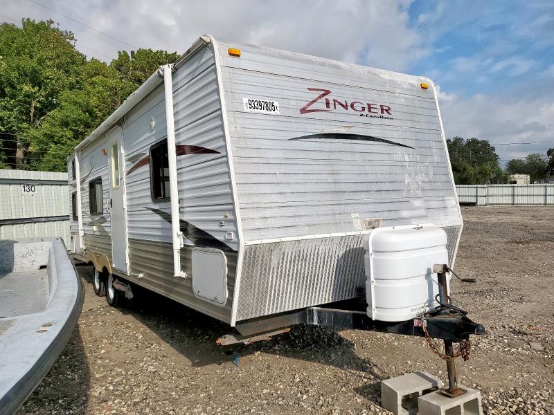 Global Auto Auctions: 2011 CROSSROADS ZINGER