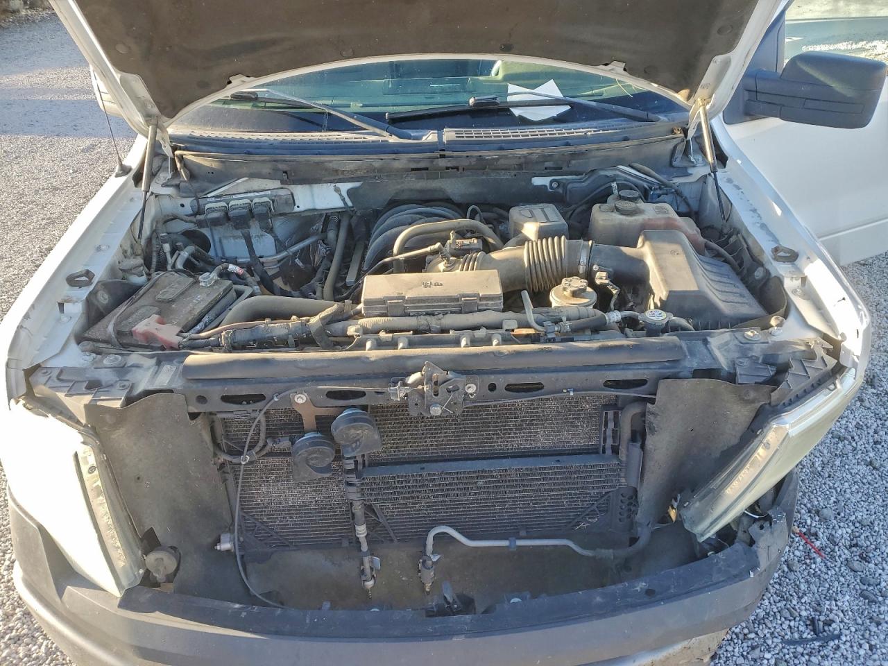 FORD F-150 SUPER CAB