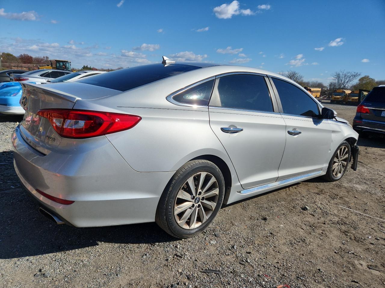 HYUNDAI SONATA SPORT