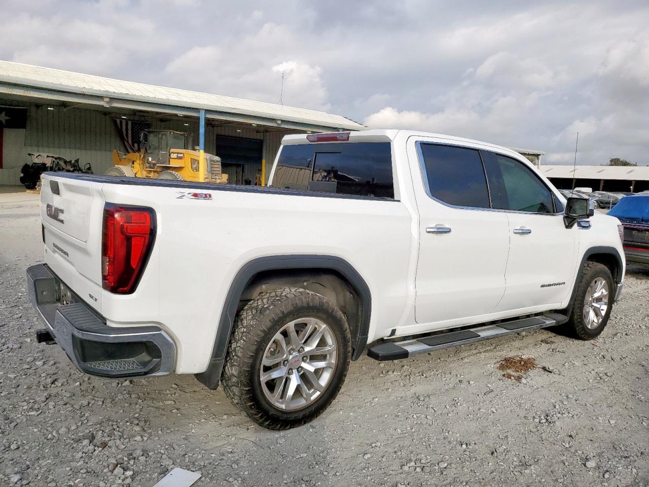 GMC SIERRA K1500 SLT