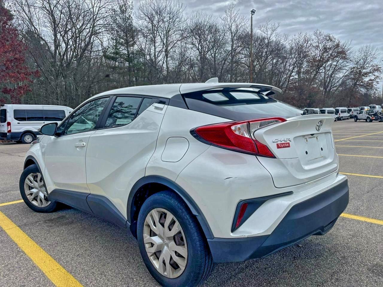 TOYOTA C-HR XLE