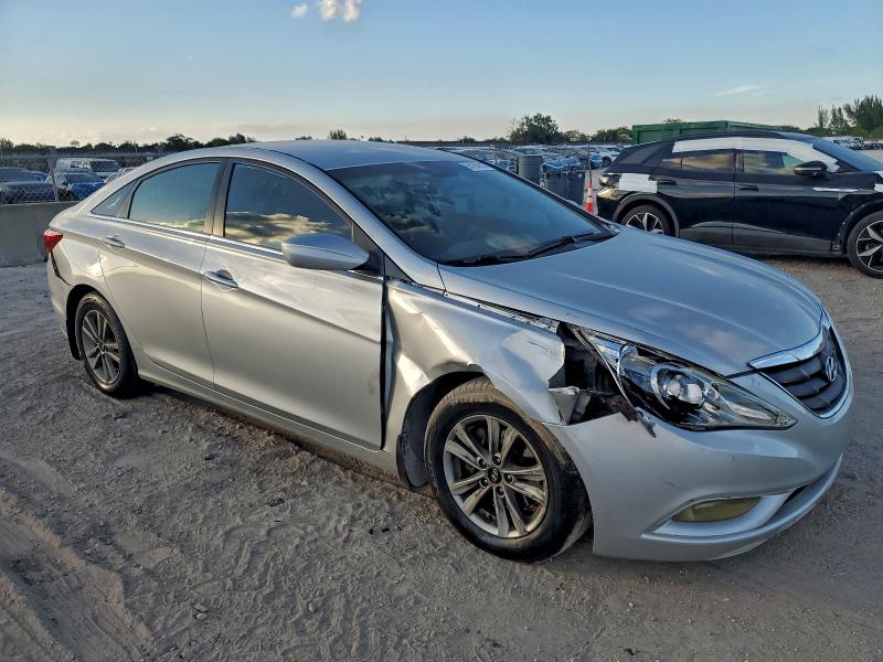 2013 HYUNDAI SONATA GLS #3302878923
