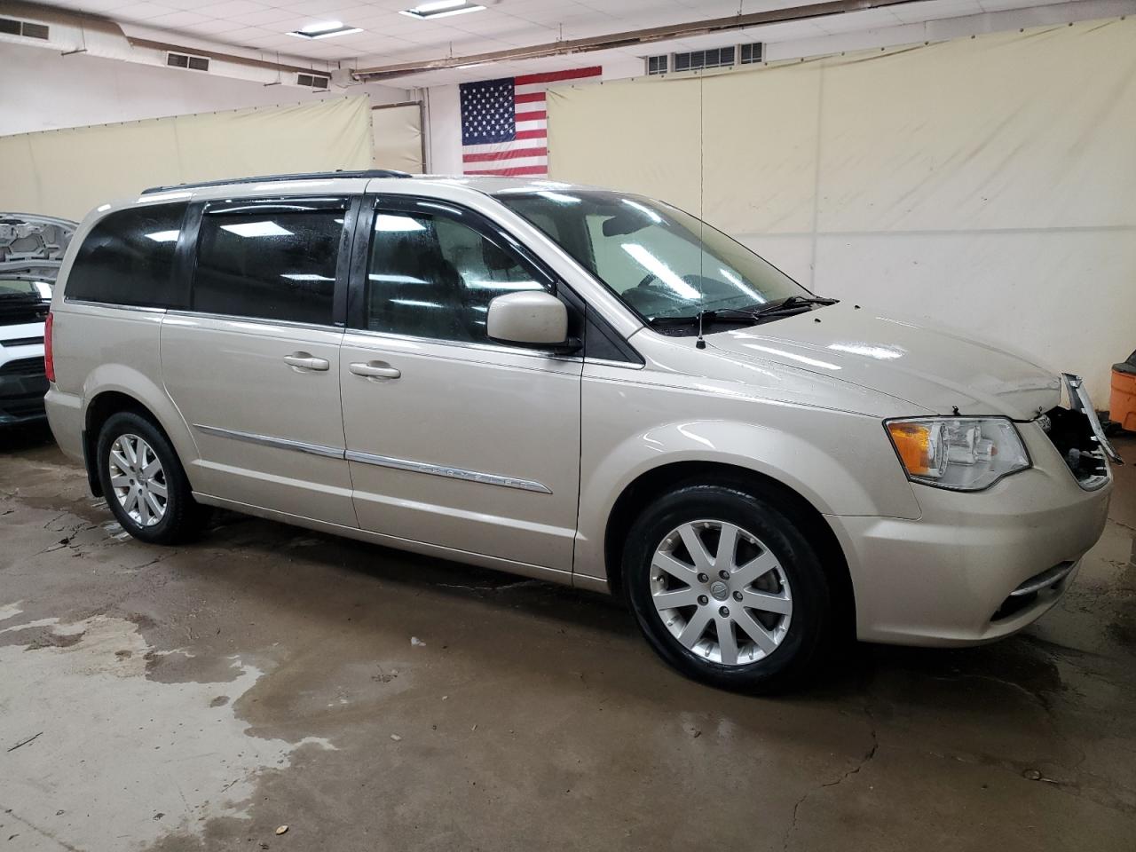CHRYSLER TOWN & COUNTRY TOURING