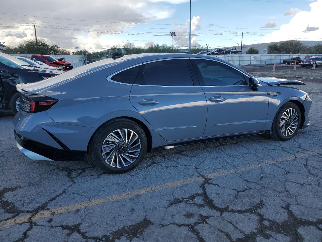 HYUNDAI SONATA HYBRID