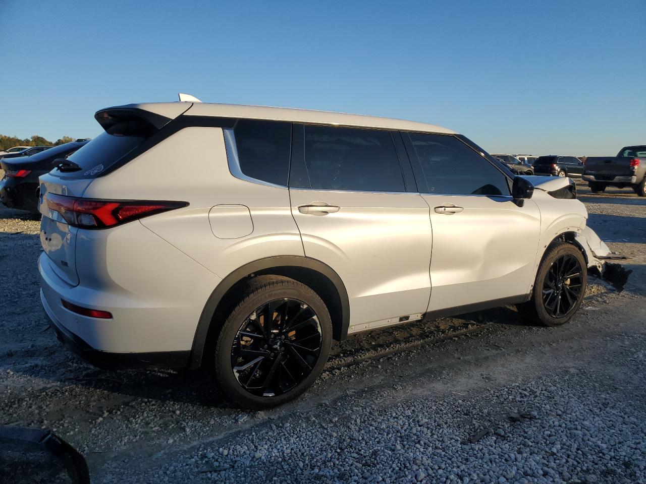 MITSUBISHI OUTLANDER SEL