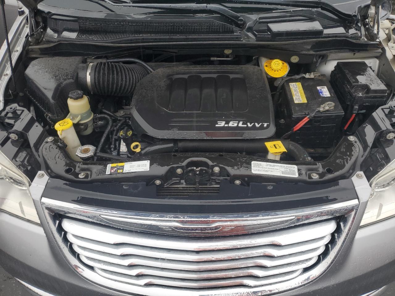 CHRYSLER TOWN & COUNTRY TOURING