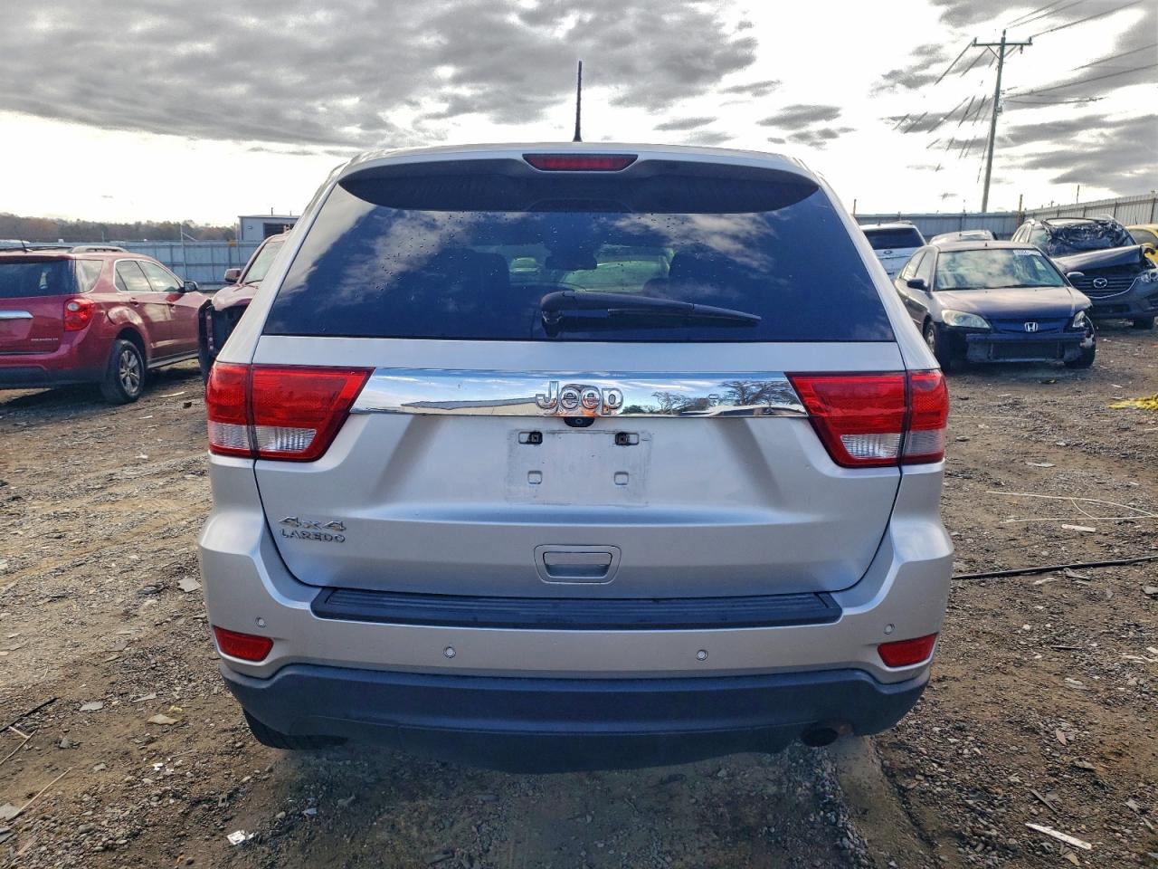 JEEP GRAND CHEROKEE LAREDO