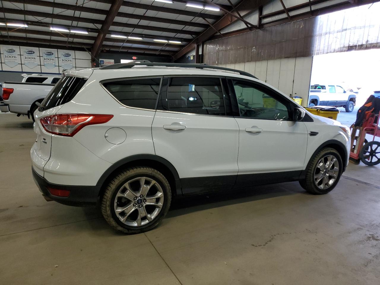 FORD ESCAPE SE