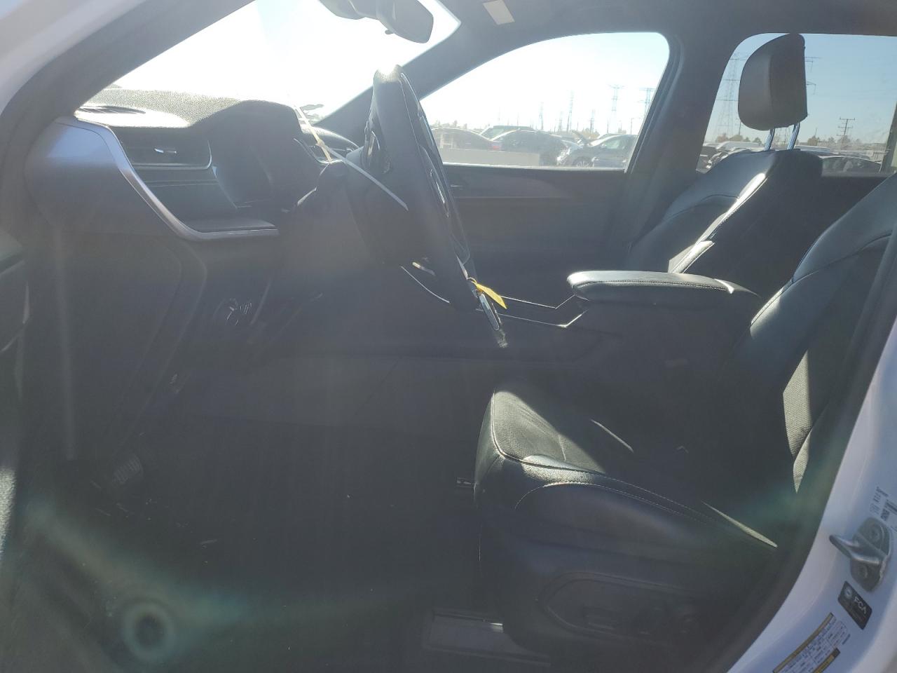 JEEP GRAND CHEROKEE L LAREDO