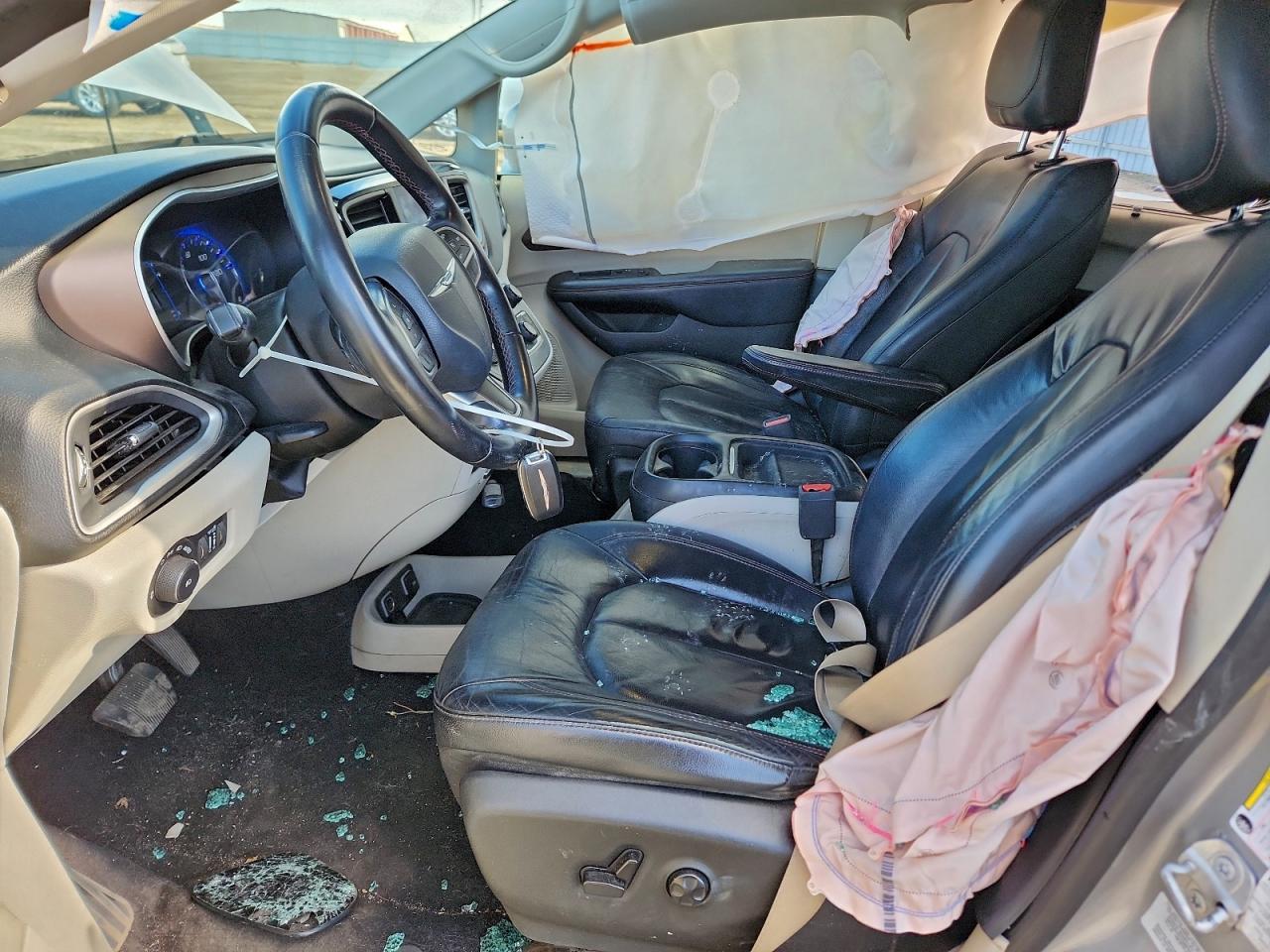 CHRYSLER PACIFICA TOURING L