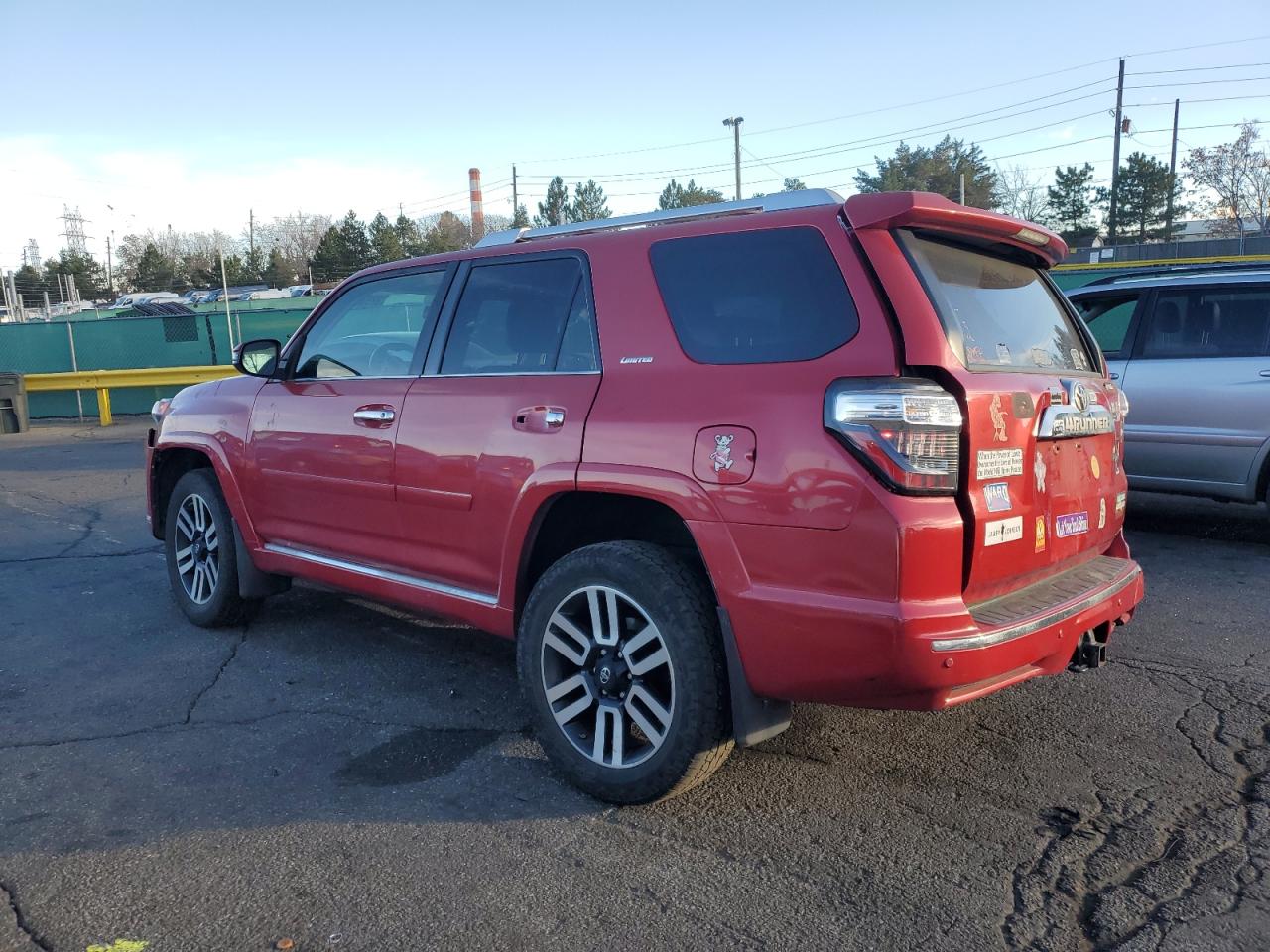 TOYOTA 4RUNNER SR5/SR5 PREMIUM