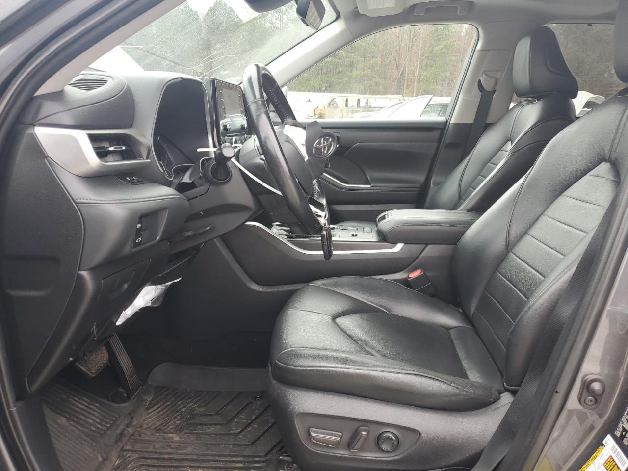 Lot #3315981133 2020 TOYOTA HIGHLANDER