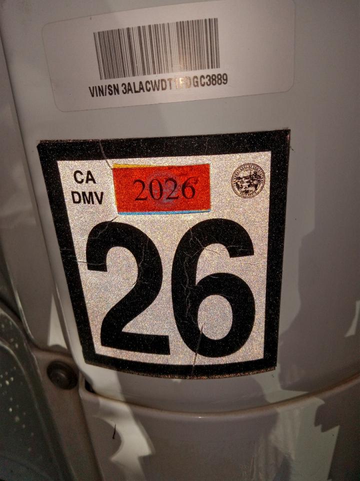 Lot #3303669929 2015 FREIGHTLINER M2 106 MED