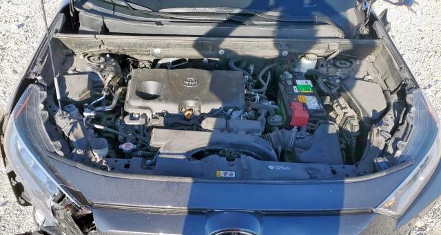 2021 TOYOTA RAV4 XLE P #3318068370