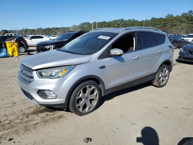 Global Auto Auctions: 2017 FORD ESCAPE TIT