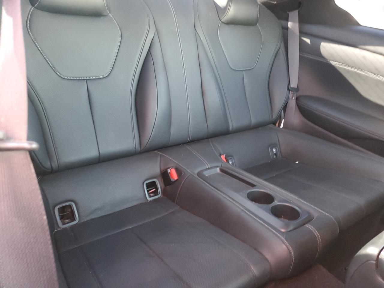 INFINITI Q60 LUXE 300