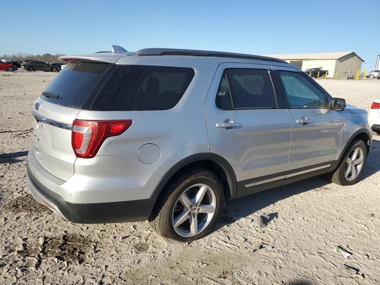 FORD EXPLORER XLT