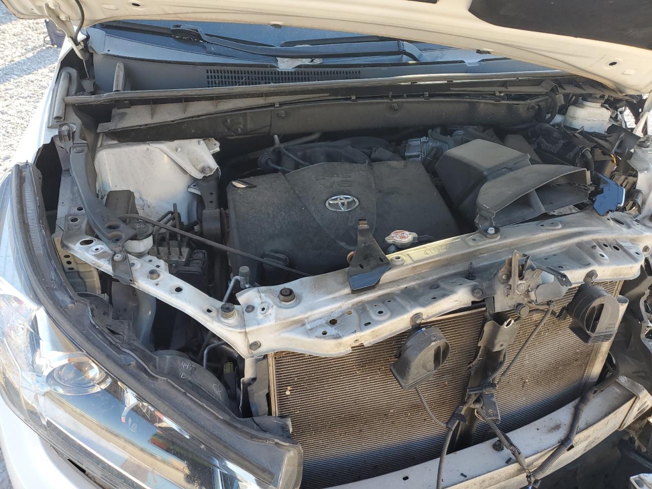 TOYOTA HIGHLANDER LIMITED