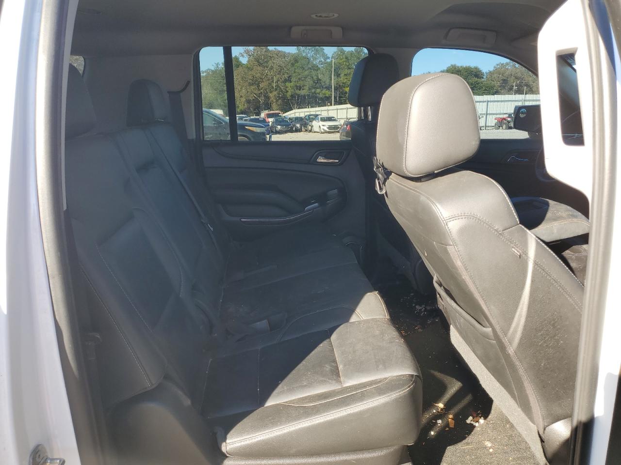 CHEVROLET SUBURBAN C1500 LT