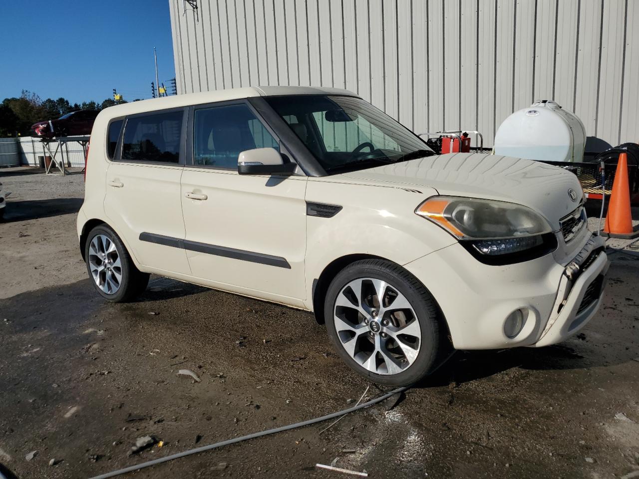 KIA SOUL +