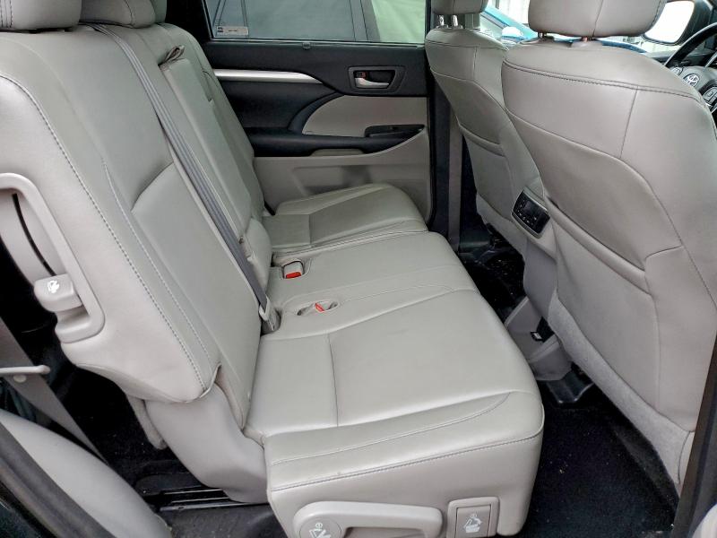 2016 TOYOTA HIGHLANDER #3296890869