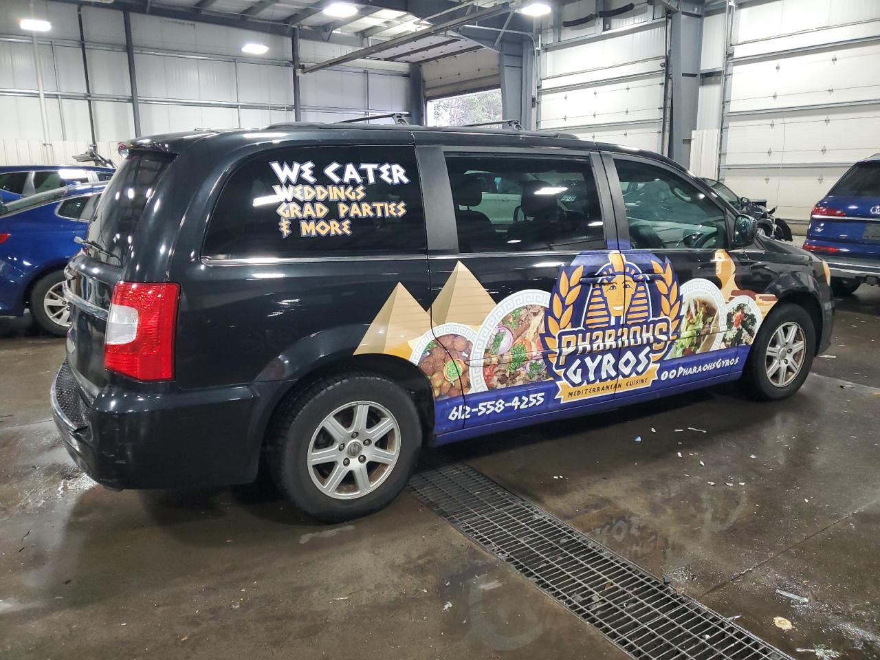 CHRYSLER TOWN & COUNTRY TOURING