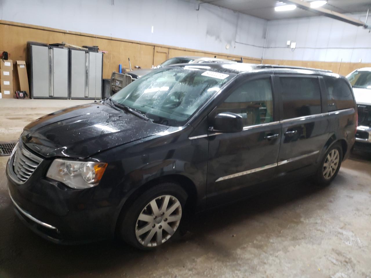 Lot #3286593151 2014 CHRYSLER TOWN & COU