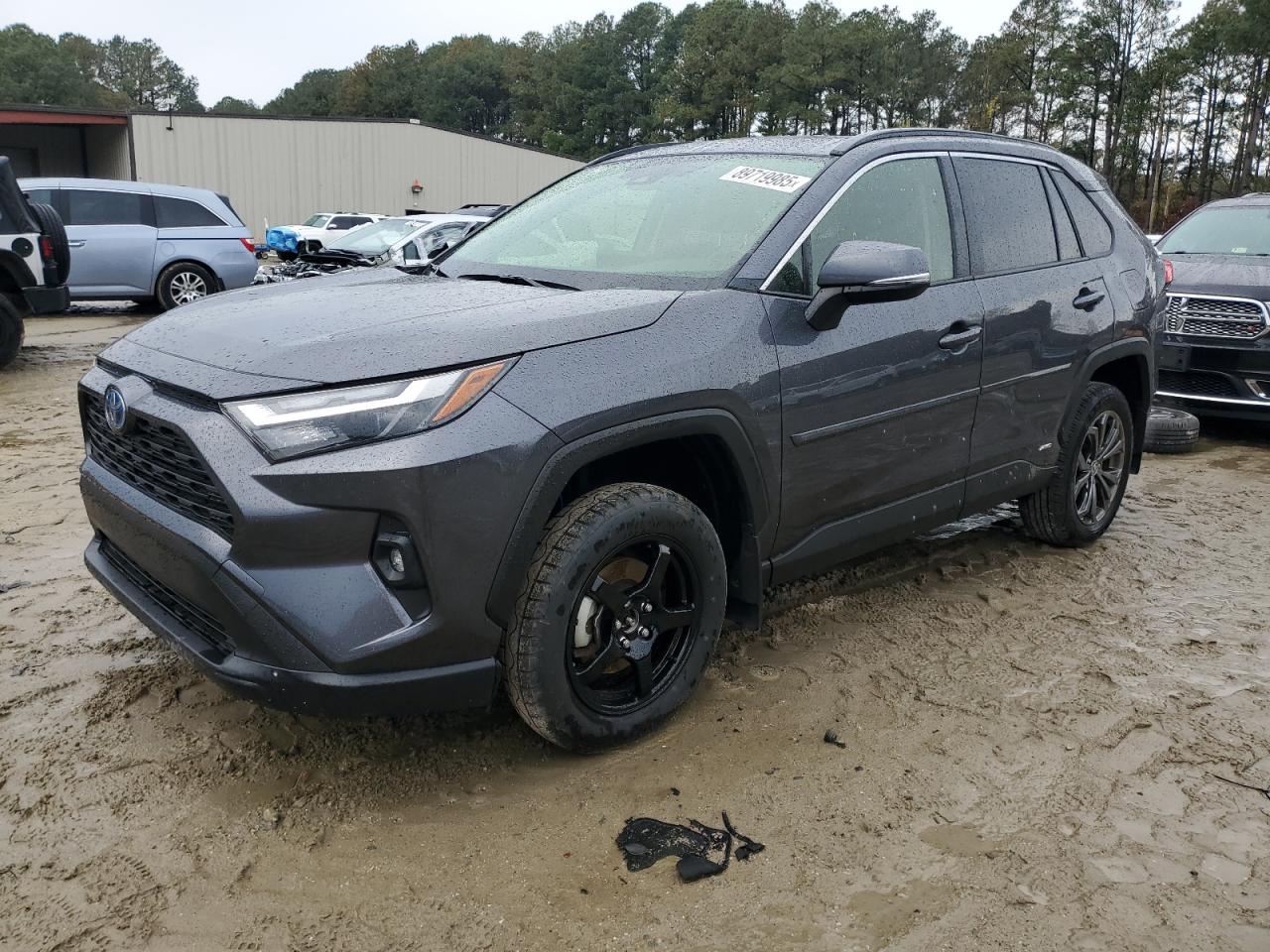 TOYOTA RAV4 XLE PREMIUM