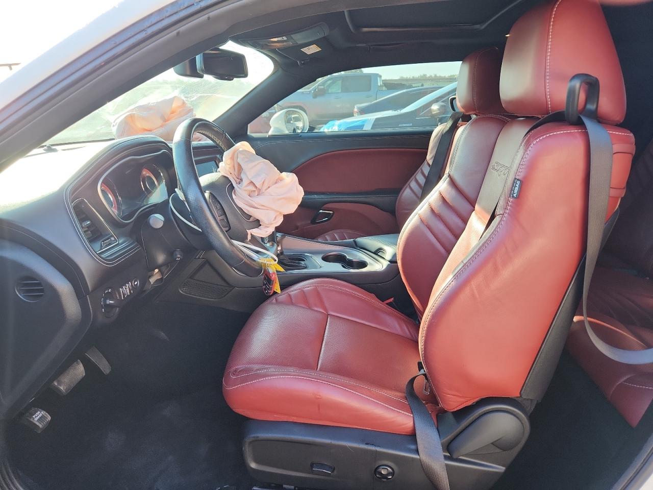 DODGE CHALLENGER SRT HELLCAT