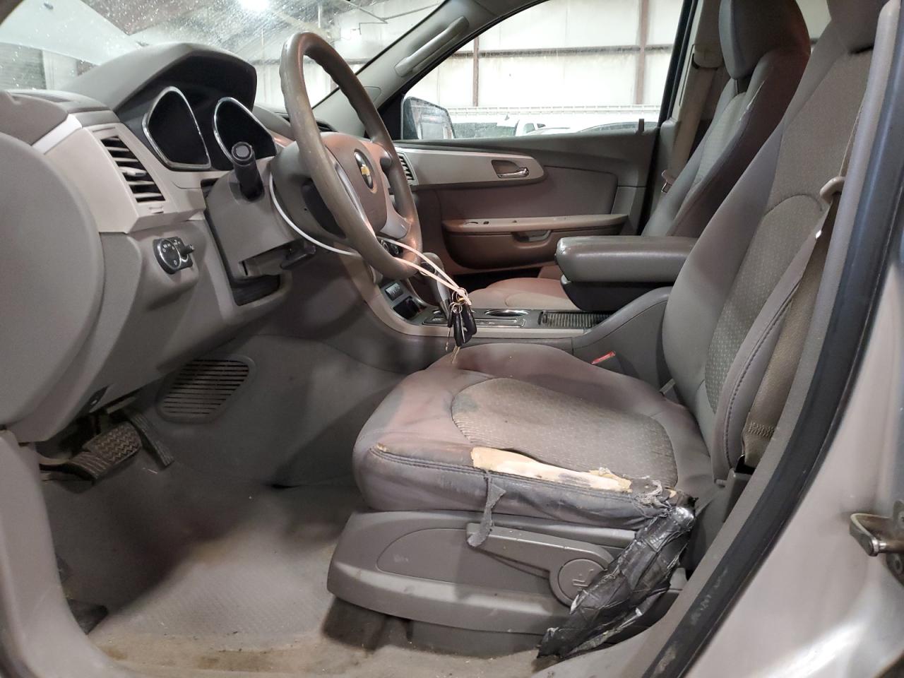 CHEVROLET TRAVERSE LS