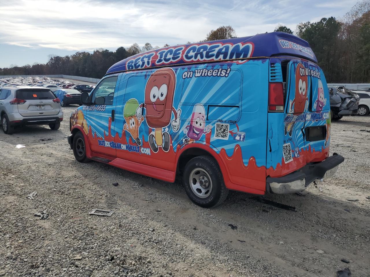 Lot #3302883903 1999 GMC SAVANA RV