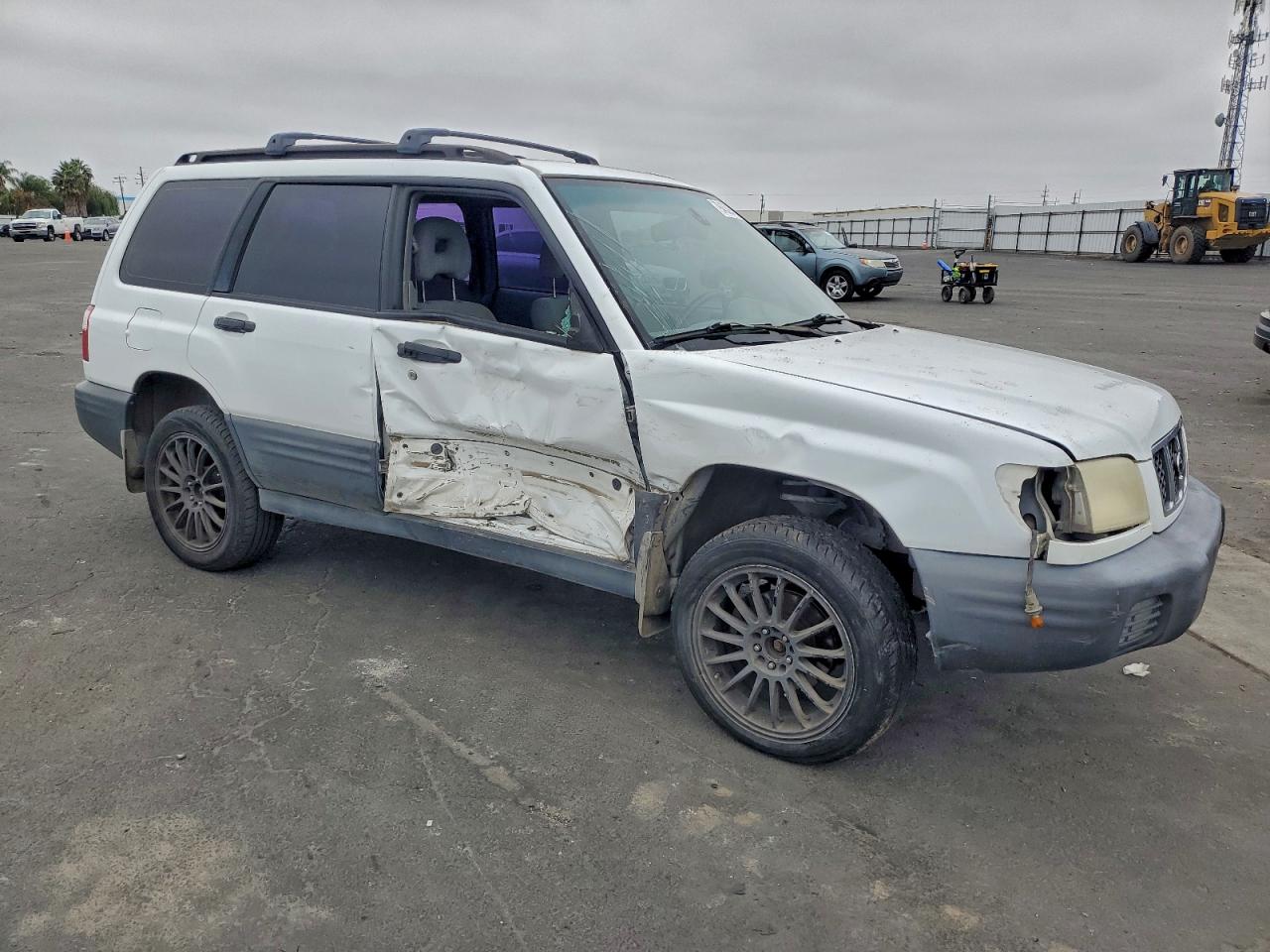 Lot #3303861782 2001 SUBARU FORESTER L