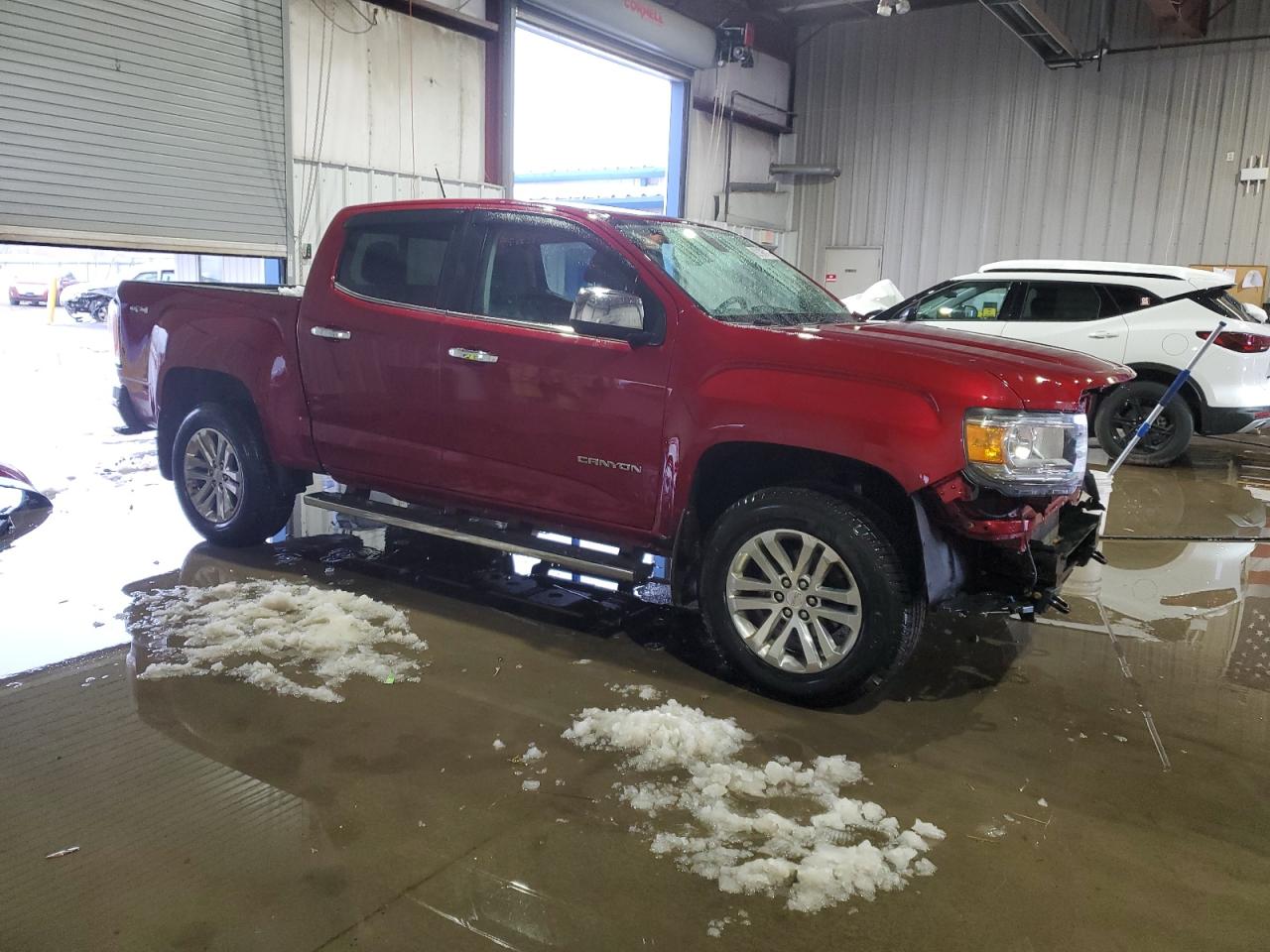 GMC CANYON SLT