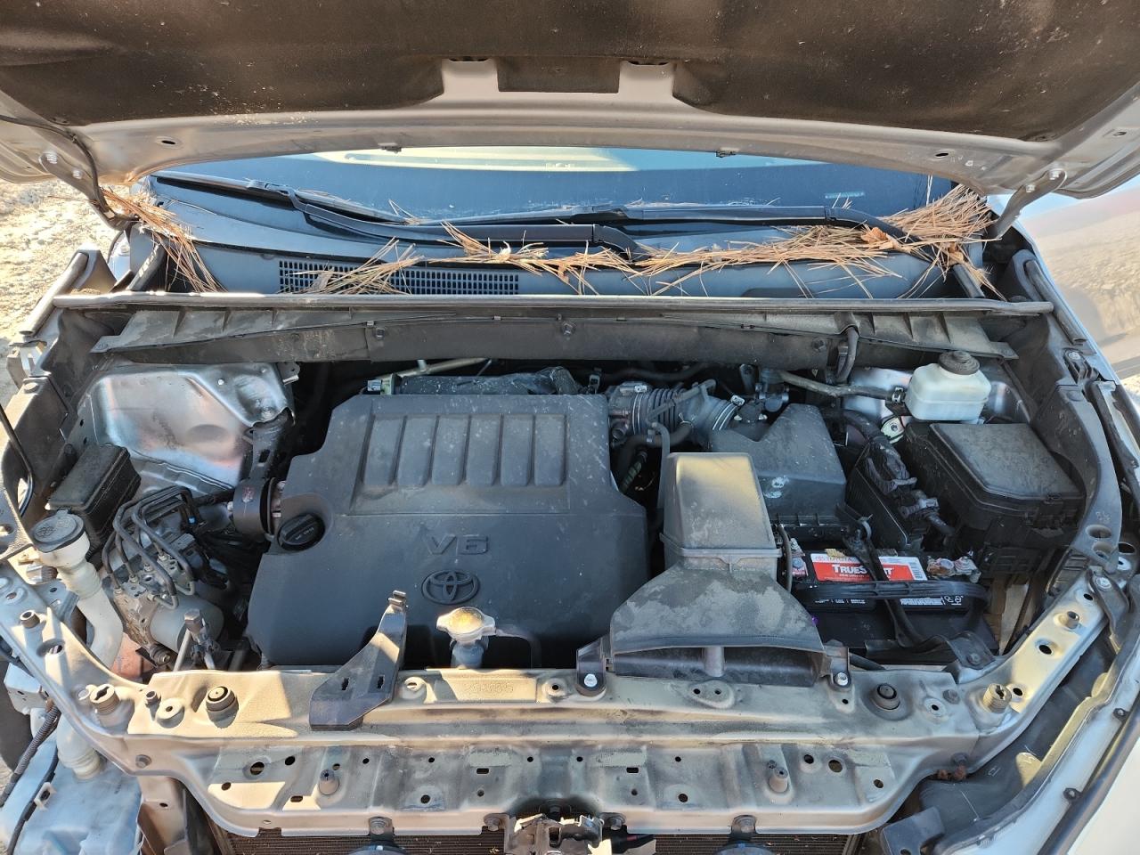 TOYOTA HIGHLANDER LE