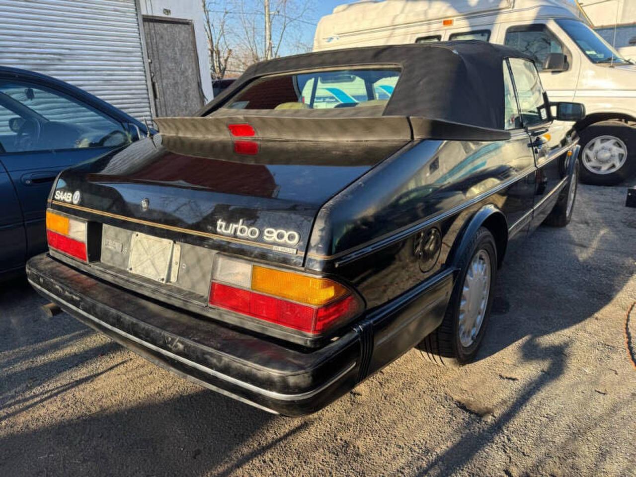Lot #3278558064 1988 SAAB 900