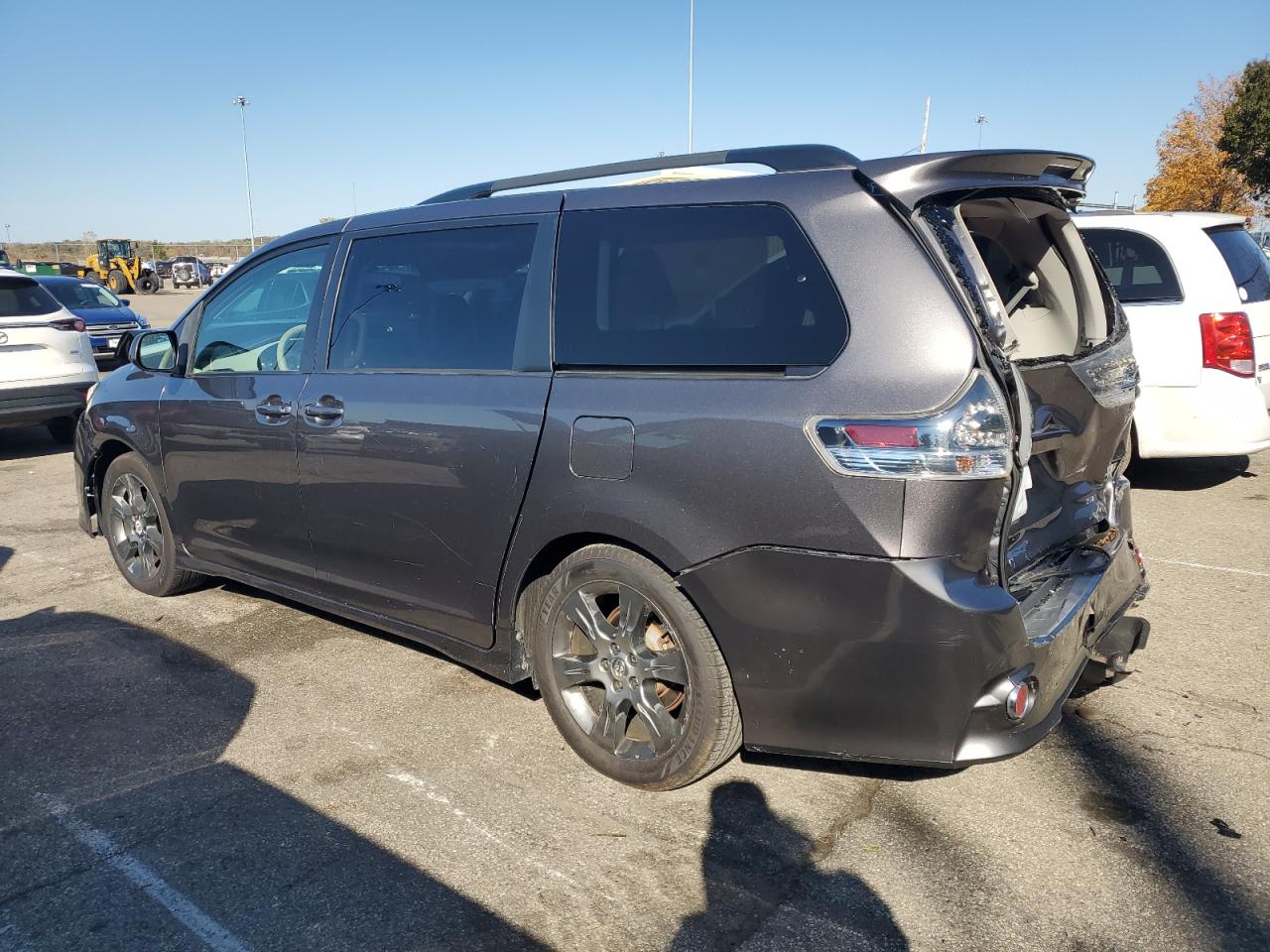 TOYOTA SIENNA SPORT